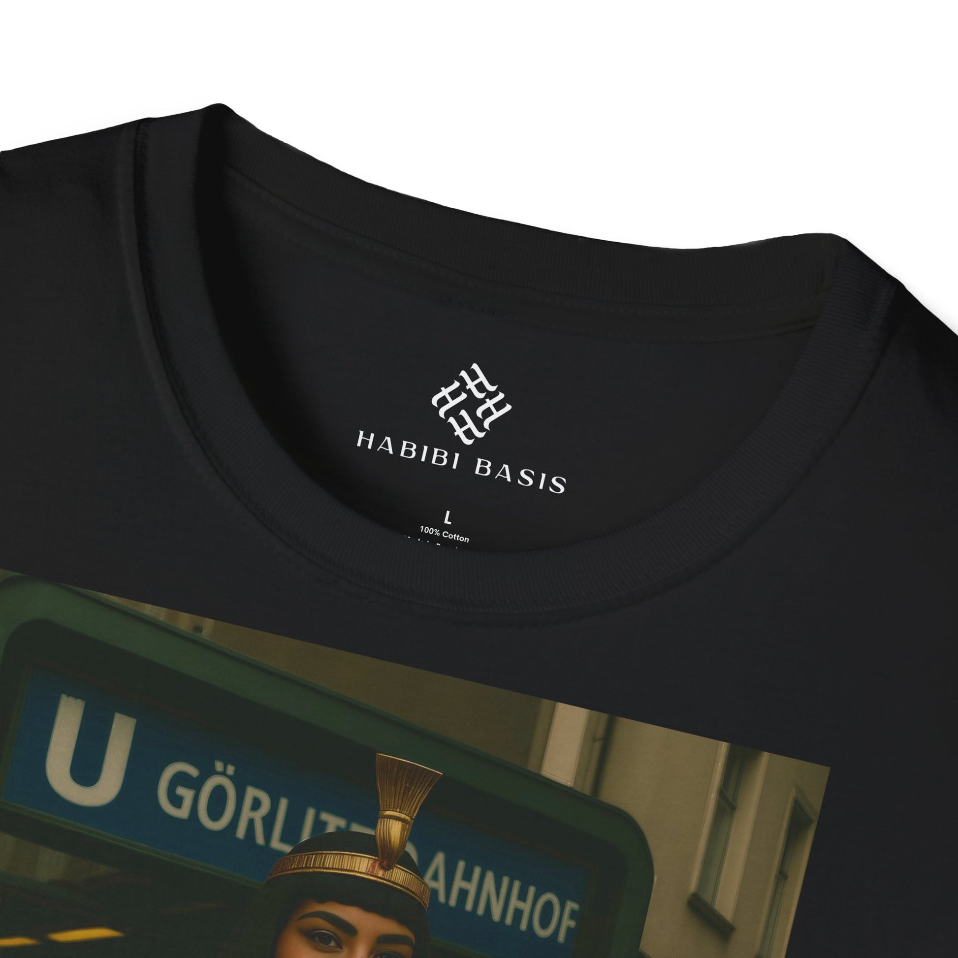 Kleopatra in Berlin - T-Shirt (Unisex)