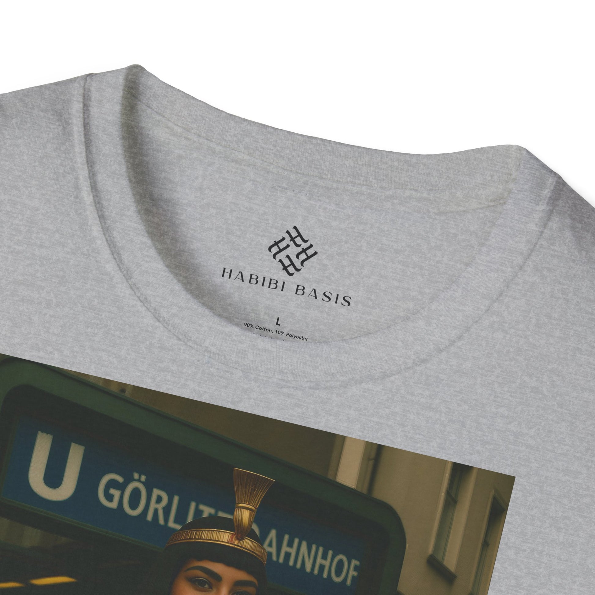 Kleopatra in Berlin - T-Shirt (Unisex)