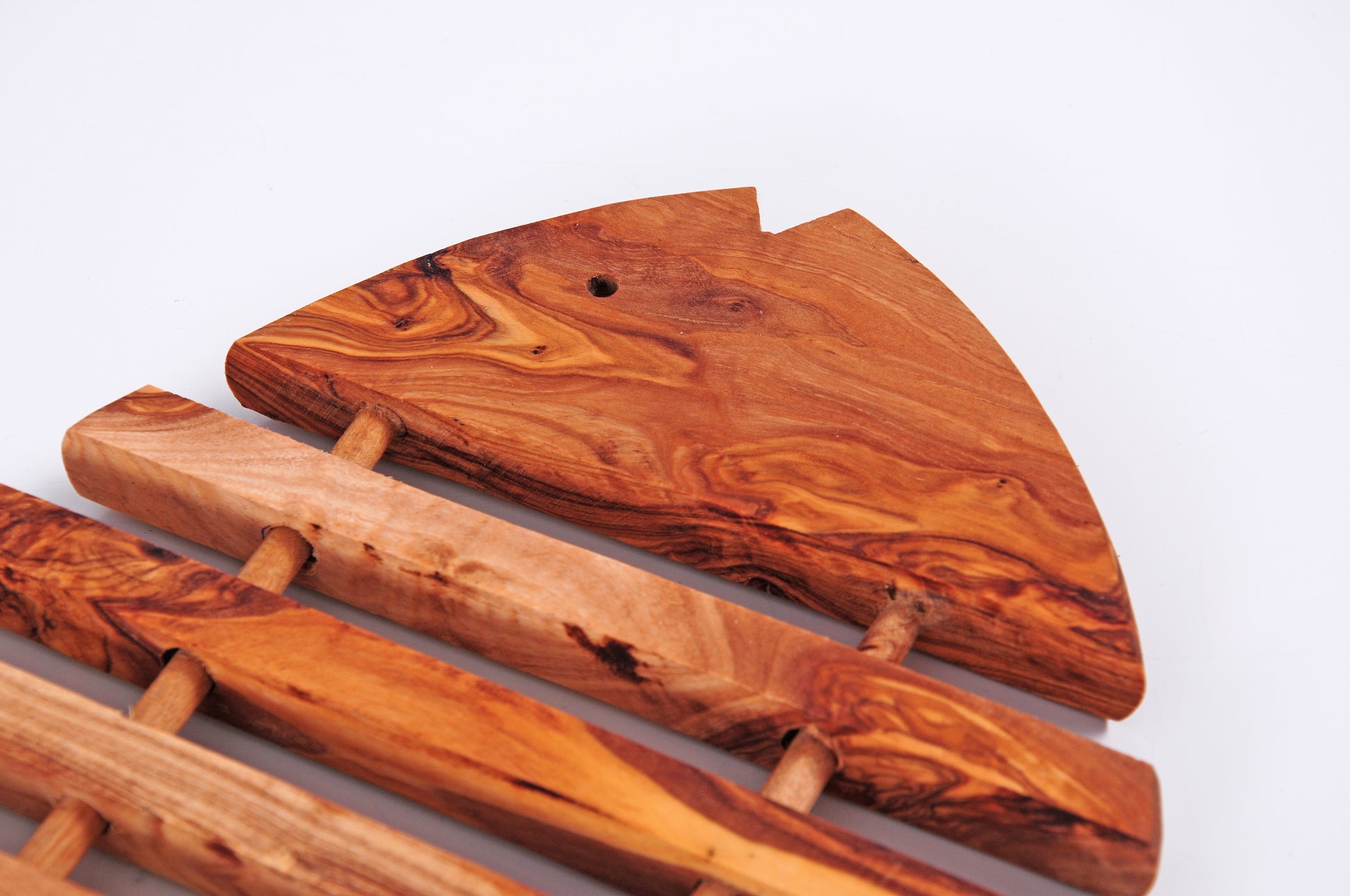 Fisch Untersetzer aus Olivenholz – 100 % handmade